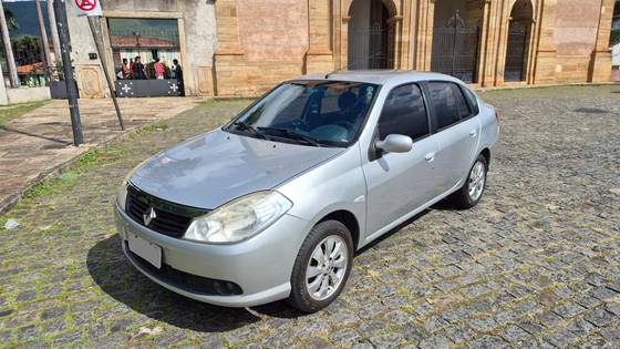 RENAULT SYMBOL 1.6 PRIVILÈGE 16V FLEX 4P MANUAL